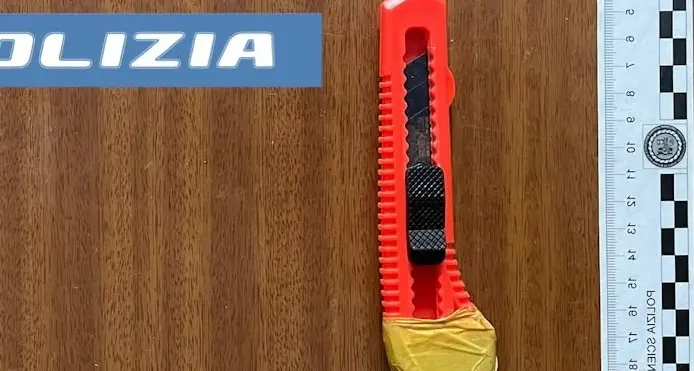 Bolzano, 30enne ruba un'auto e scappa a piedi: arrestato