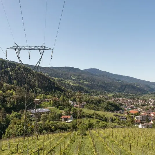 Valle Isarco, via 1.265 tralicci e 262 chilometri di linee elettriche