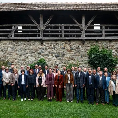 Vertice fra Giunta provinciale e sindaci a Castel Tirolo: ecco tutti i progetti per il Burgraviato