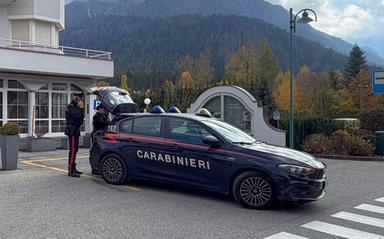 Dobbiaco, soggiornano in hotel e poi revocano il pagamento: due denunciati