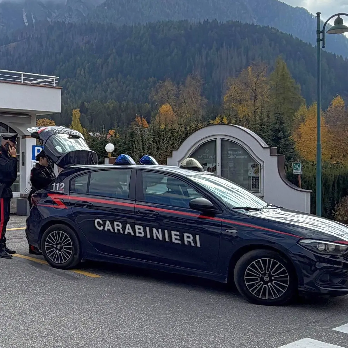 Dobbiaco, soggiornano in hotel e poi revocano il pagamento: due denunciati