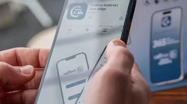 Bolzano, arriva “CallBus”: autobus a chiamata tutte le sere fino all’1.30, corse da 2 euro