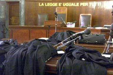 Avvelenò la marmellata per ricattare la Zuegg: a processo a Verona