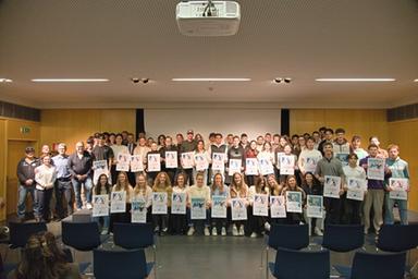 Bolzano, 90 nuovi maestri di sci ricevono il diploma: 35 sono donne
