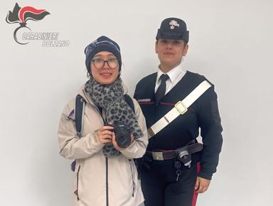 Bressanone, turista perde sul bus una reflex da oltre 2.000 euro: i carabinieri la ritrovano
