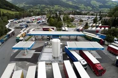 Dramma a Vipiteno, trovato un uomo morto in un tir parcheggiato