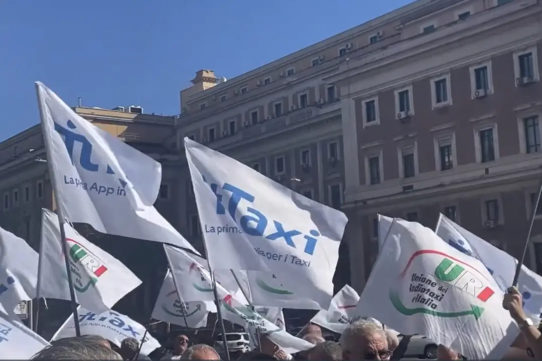 Caro-carburante, a Roma la protesta di tassisti e Ncc