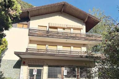 Ex albergo Bagni di zolfo: si punta sui privati