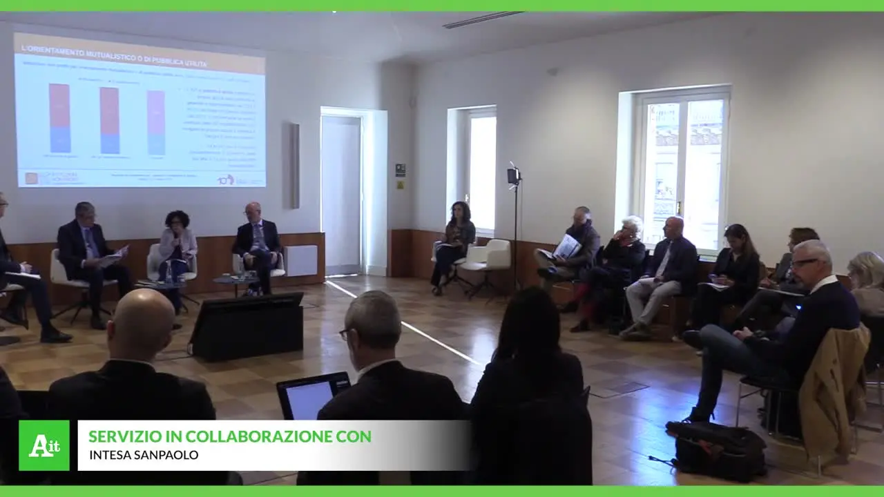 Intesa, ‘Crediamo nei giovani, 1 miliardo per favorire lo studio’