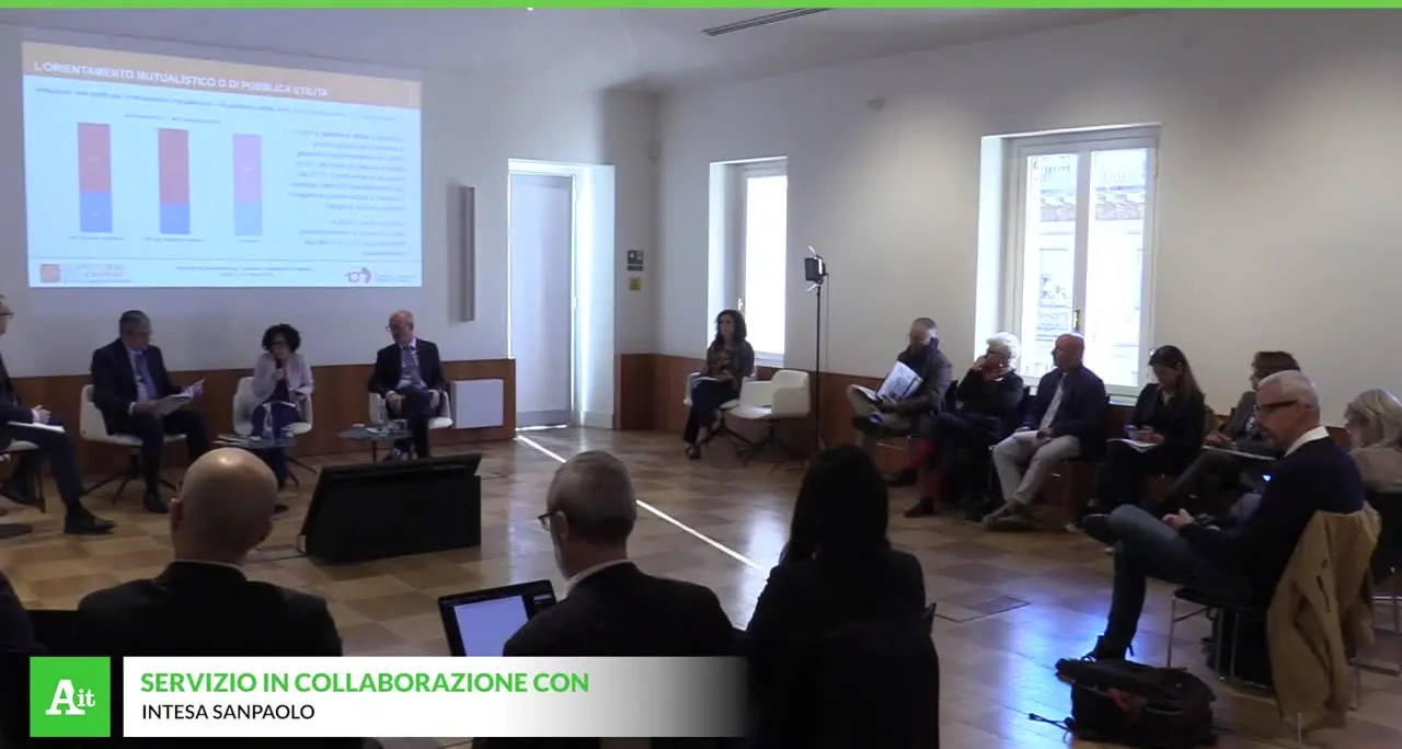Intesa, ‘Crediamo nei giovani, 1 miliardo per favorire lo studio’