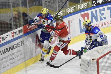 Bolzano, quinta vittoria di fila: Schneider piega il Villach, Foxes primi