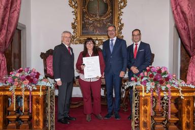 Alto Adige, premiati 53 dipendenti: fino a 45 anni nella stessa azienda