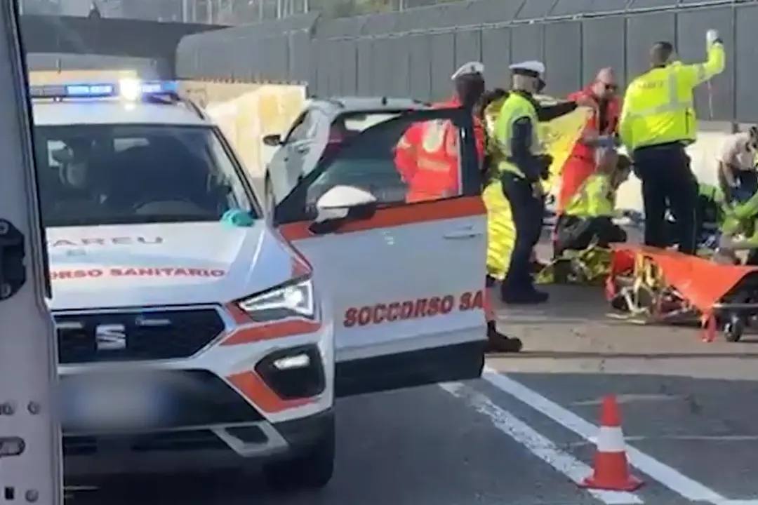 Ciclista travolta da un'auto nel Milanese, è in gravi condizioni