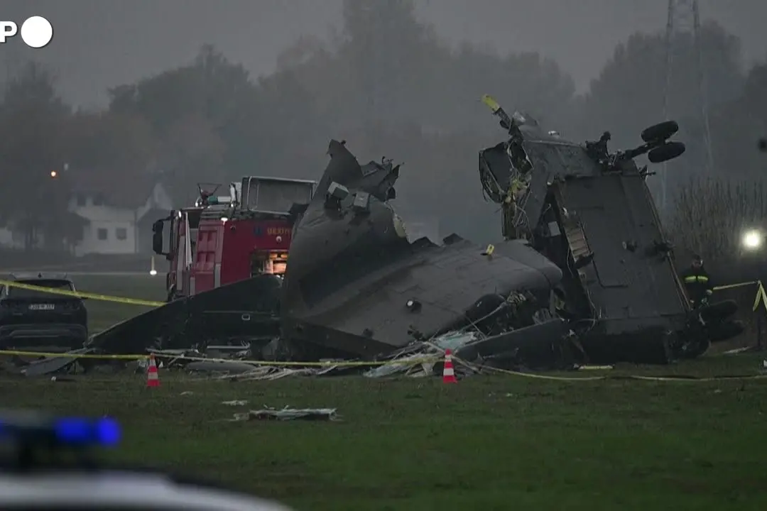 Elicottero caduto in Bosnia, le immagini del luogo dell'incidente