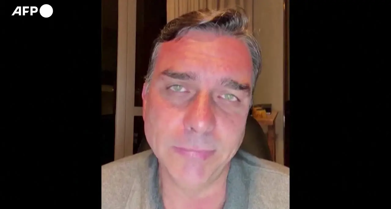 Flavio Bolsonaro: “Ho lasciato il Brasile per sfuggire alle persecuzioni”