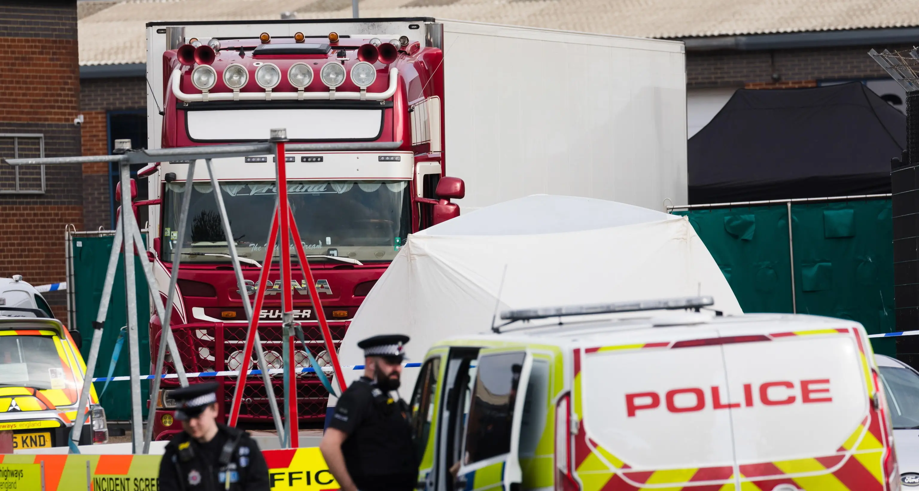 Gb: strage su Tir con migranti, 13 anni di galera a un romeno