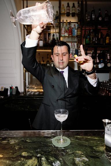 Primo bartender d'Europa trae ispirazione a Londra da gin a base olio d'oliva italiano