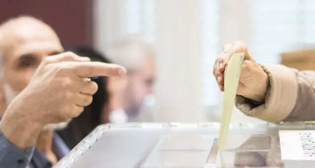 Svizzera: al voto domenica su pensioni e allevamento intensivo
