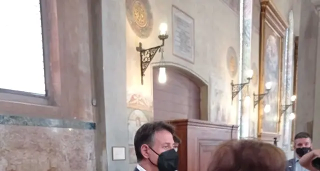 Reddito: Conte, girare la testa non è politica ma demagogia