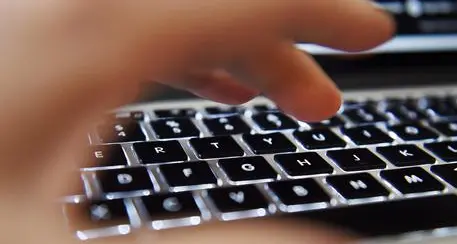 Blackout della piattaforma Cloudflare: X, ChatGPT e Canva sono ko da stamattina