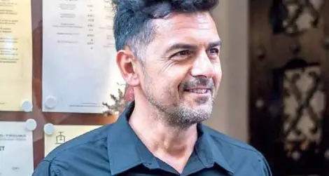 Niente più camerieri dall'Est: «In arrivo dal sud, ora le case»
