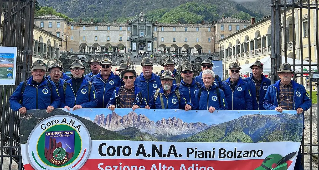 Il Coro Ana Piani di Bolzano porta “Voci e suoni” nel centro storico