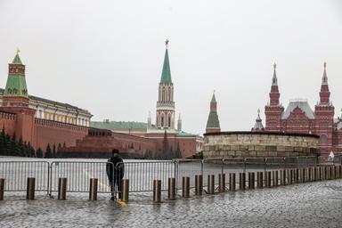 Cremlino, militari di Paesi Nato in Ucraina rimangono 'inaccettabili'