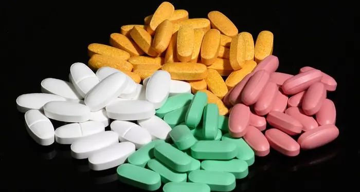 Vendevano online farmaci tanti Covid, 30 siti oscurati dai Nas