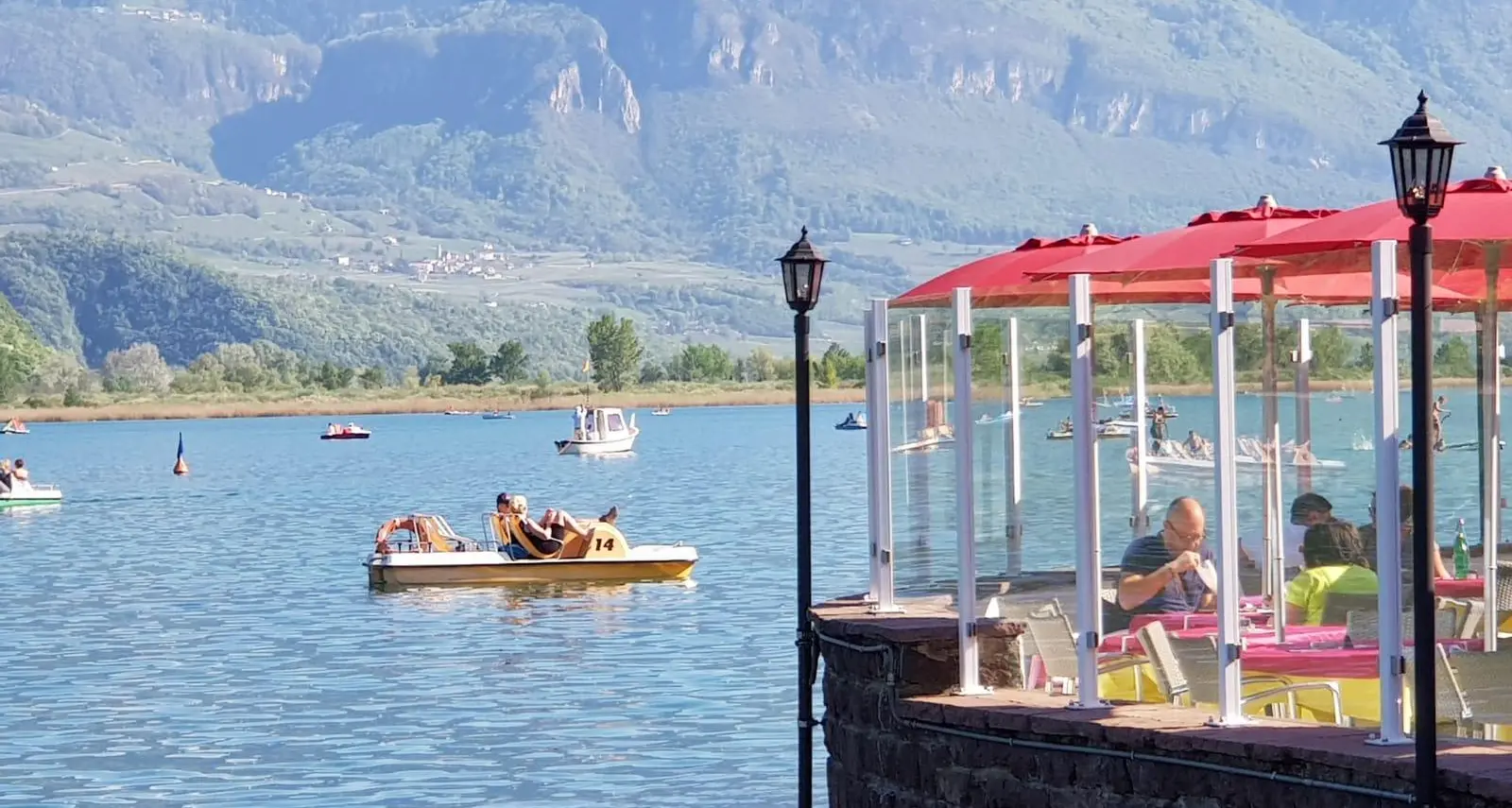 Lago di Caldaro, oltre 5.200 firme per il libero accesso
