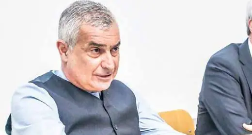Moglie vaccinata, le tre domande a Tait e all’Azienda sanitaria