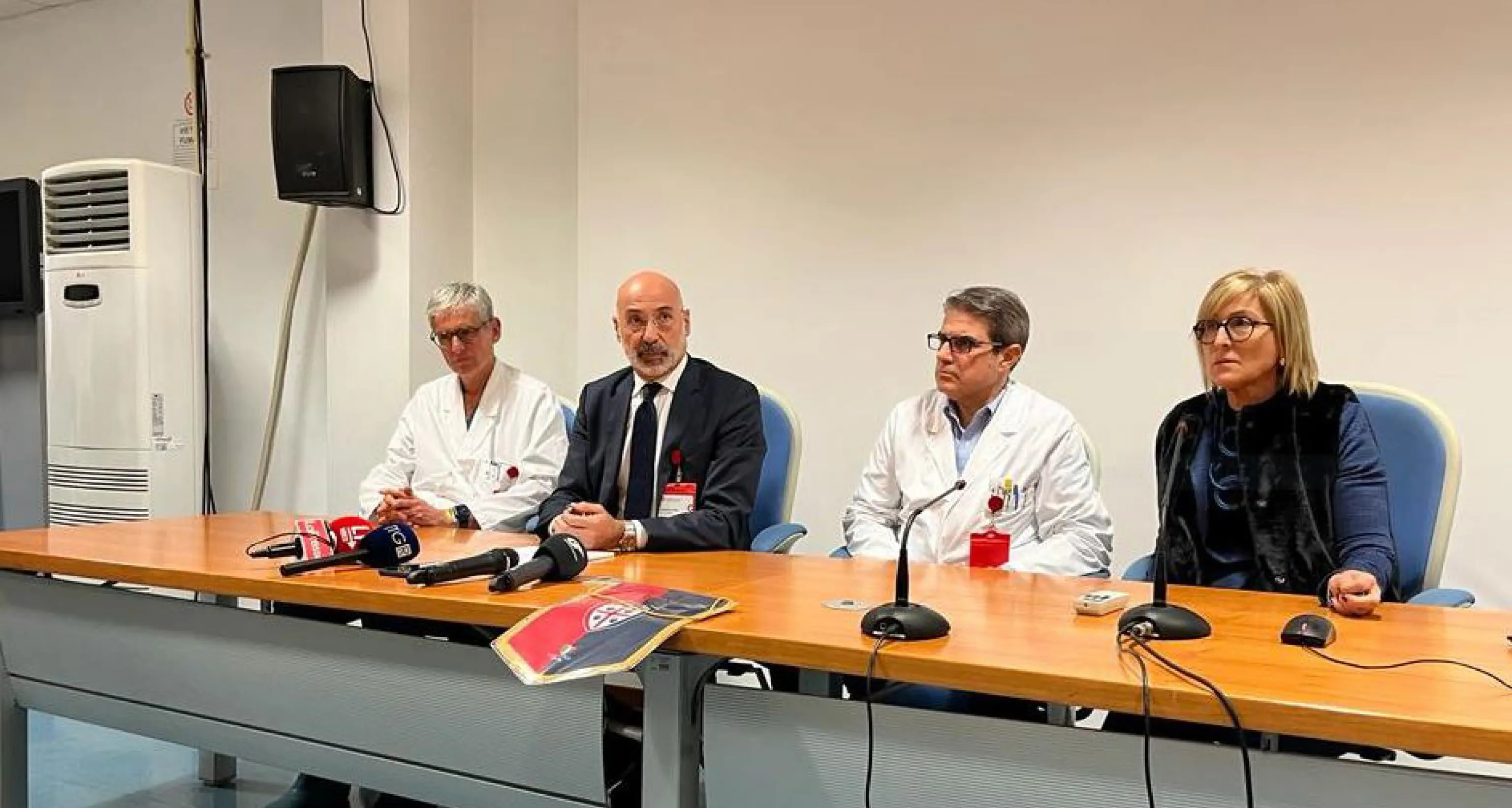 Riva: i medici 'peggioramento improvviso, tentato di tutto'