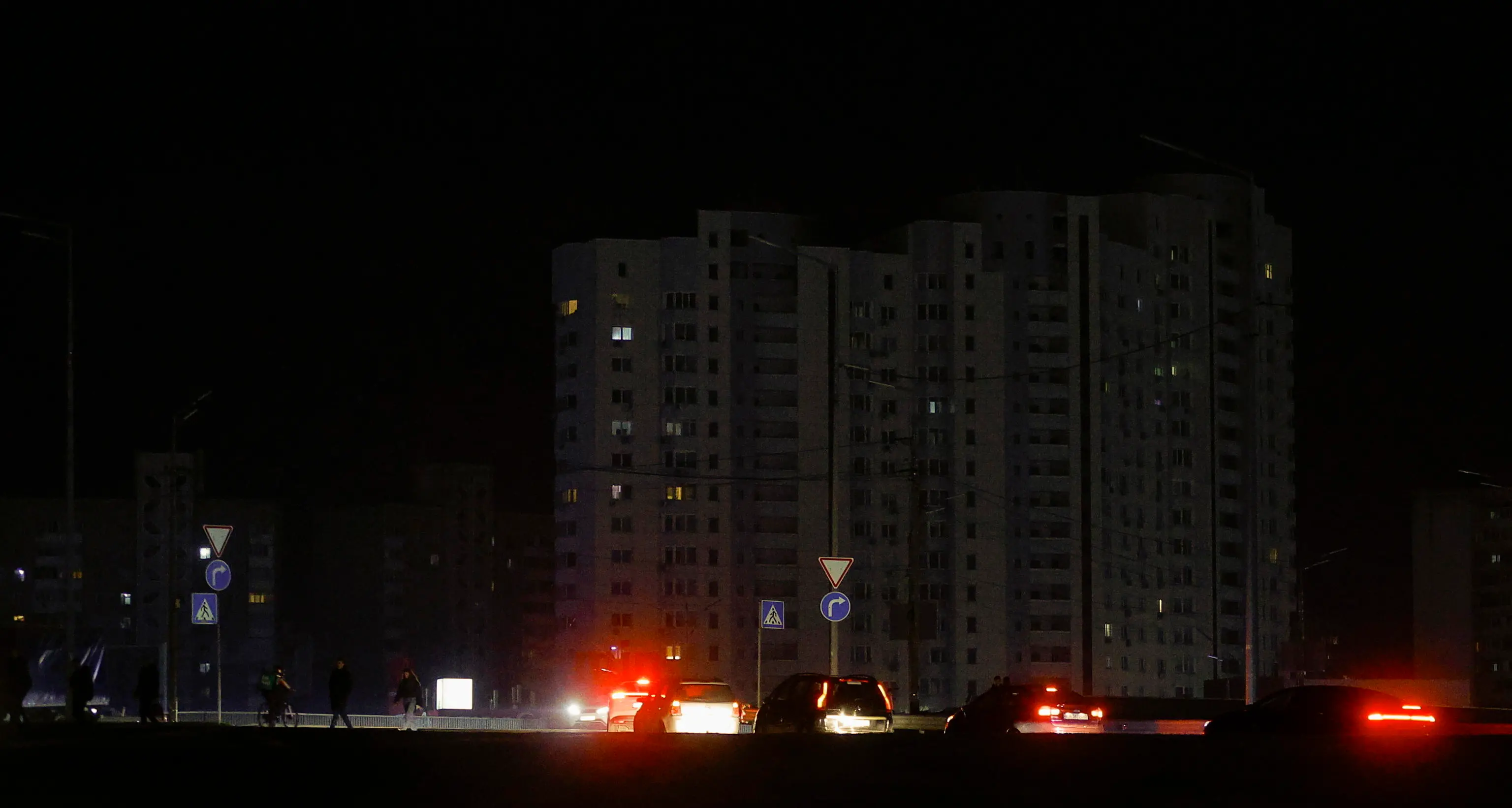 Ucraina: centinaia di missili e droni russi su Kiev, 3 feriti