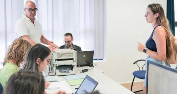 «Finalmente siamo di ruolo»: l'emozione di 40 docenti