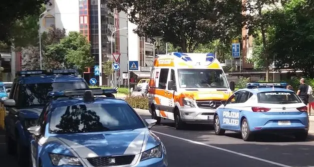 Operatrice aggredita a Bolzano, il presidente della Croce Rossa: «Soccorritori sempre più a rischio, è preoccupante»