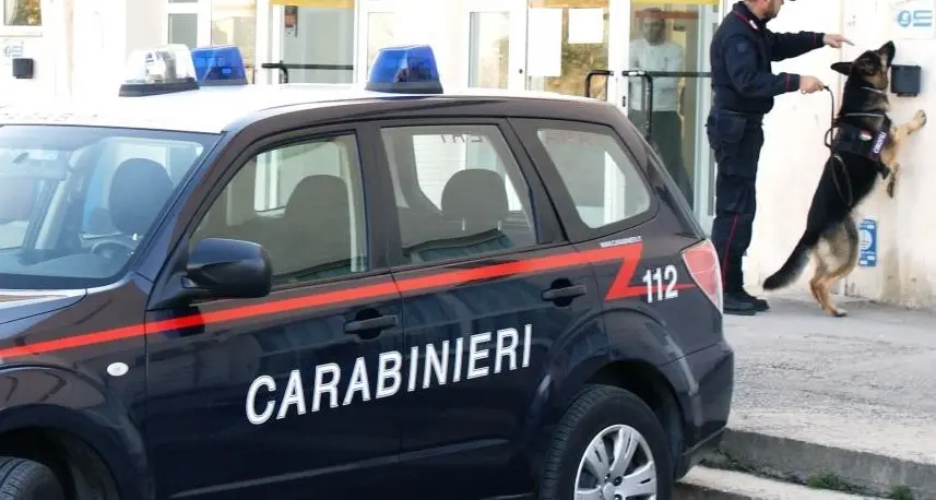 Chiusa, insospettabile 18enne trovato con hashish, marijuana e speed
