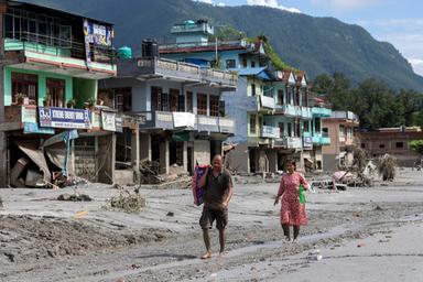 Autorità Nepal, 'il bilancio delle vittime dell'alluvione sale a 538'