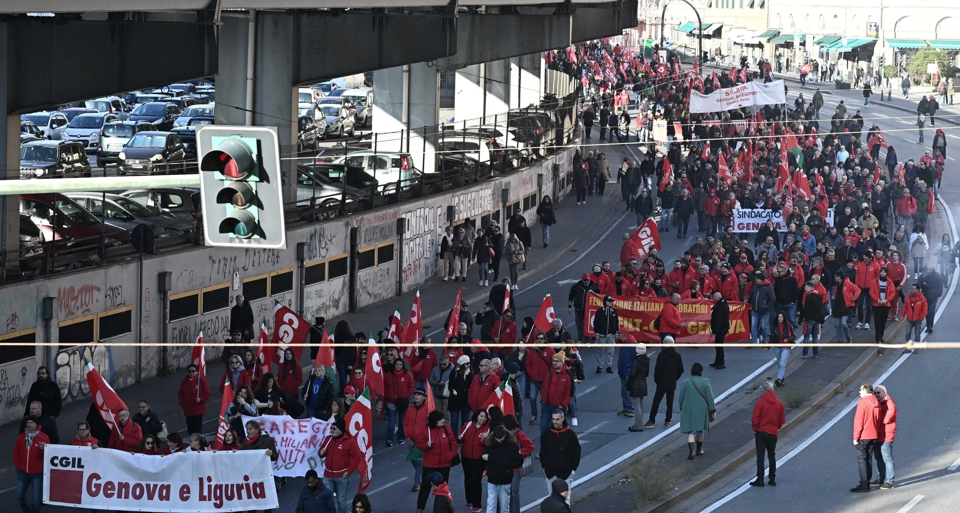 >ANSA-IL-PUNTO/Sciopero Cgil, disagi nei trasporti e nelle scuole