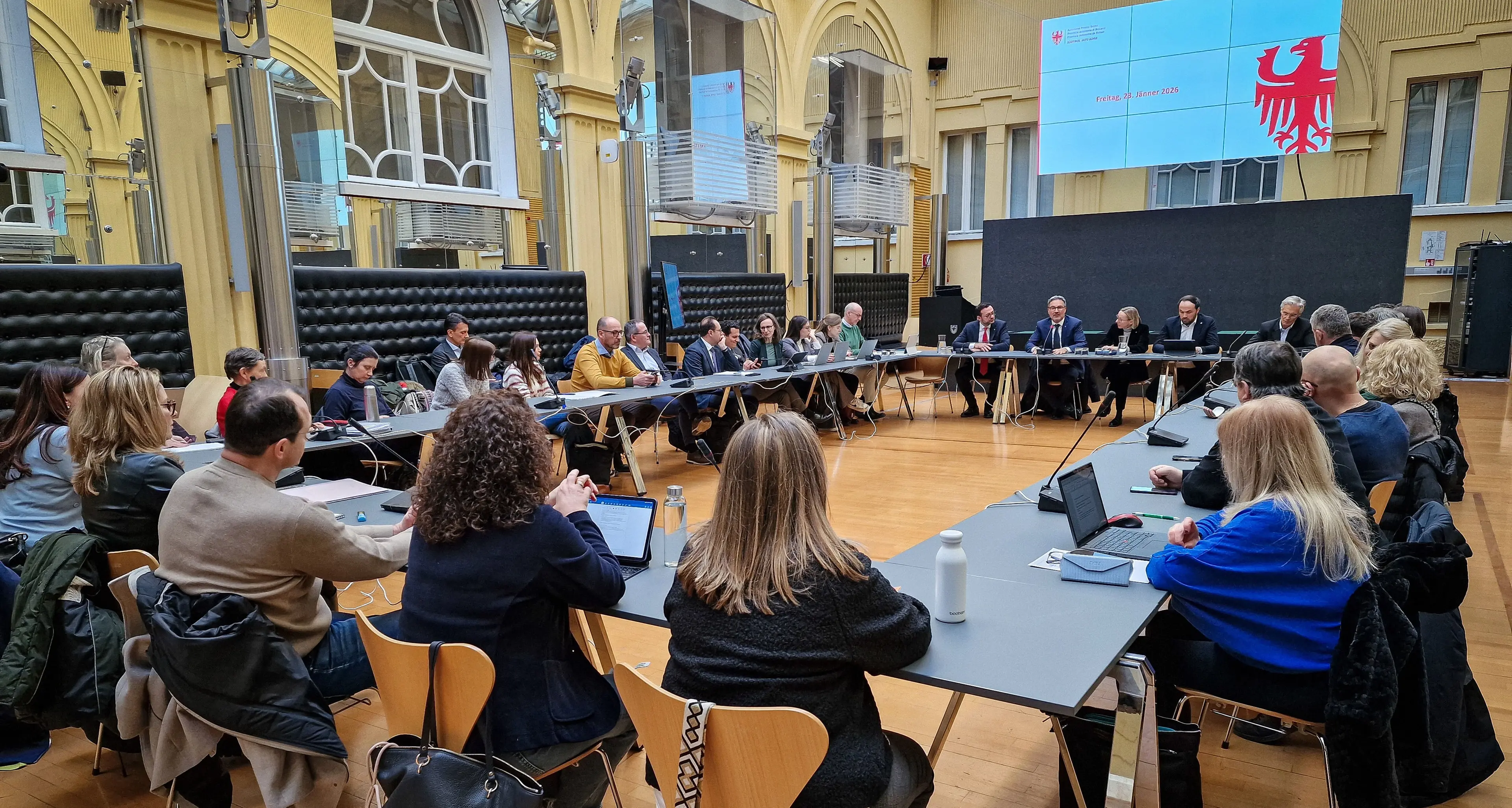 Scuola, avviate a Bolzano le trattative per il nuovo contratto