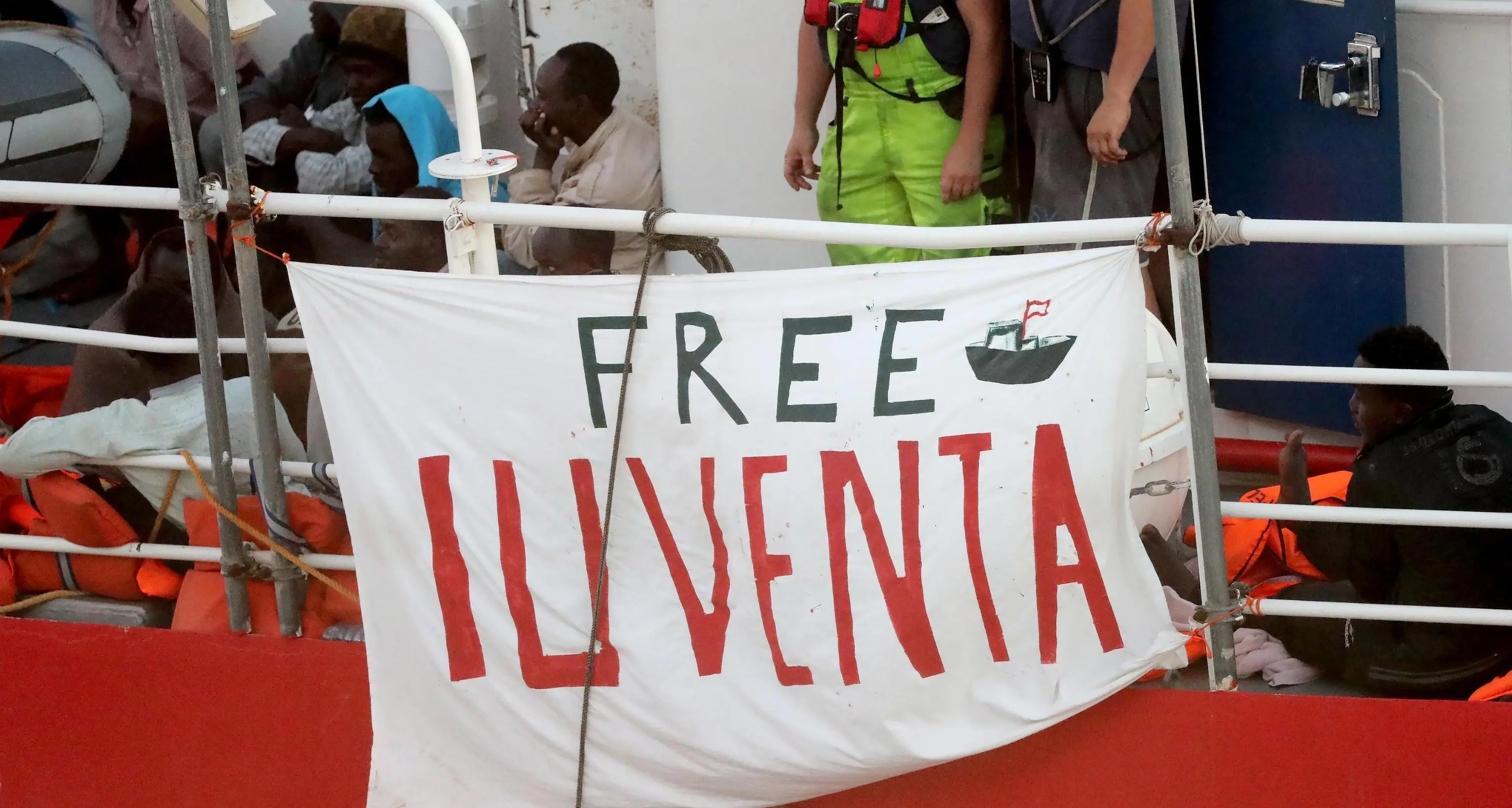 Migranti: Iuventa, prosciolti tutti gli imputati