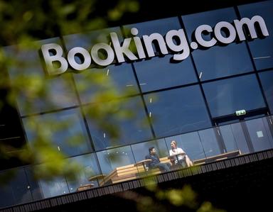 Ue apre indagine su Booking, sospetti su truffe e annunci sponsorizzati