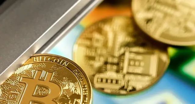 Bitcoin: perde 14% dopo parole Yellen, scende a 47.000 dlr