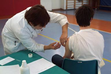 Meningococco B, quasi 1,8 milioni di bimbi e ragazzi non adeguatamente protetti