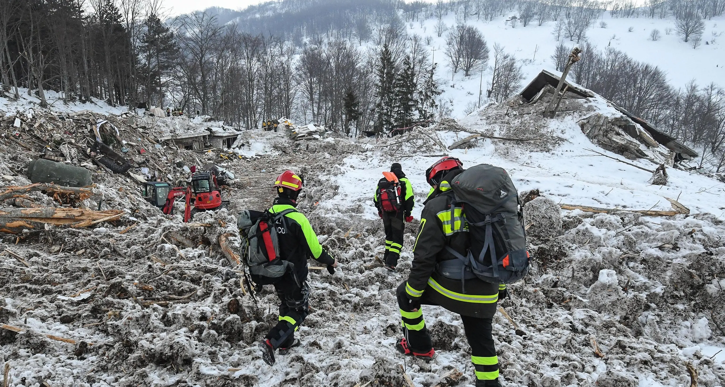 Rigopiano: 7 anni fa la tragedia, giorno di dolore e ricordo