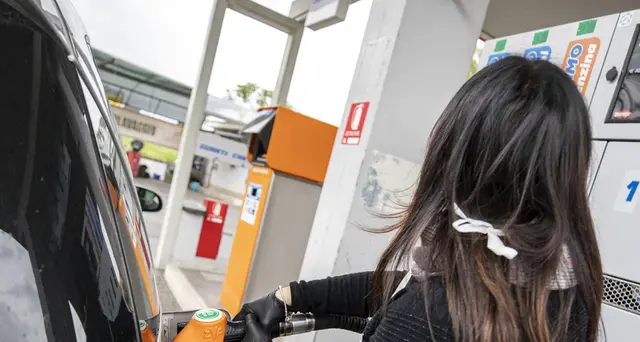Carburanti: ancora aumento gasolio oltre 1,6 euro al litro