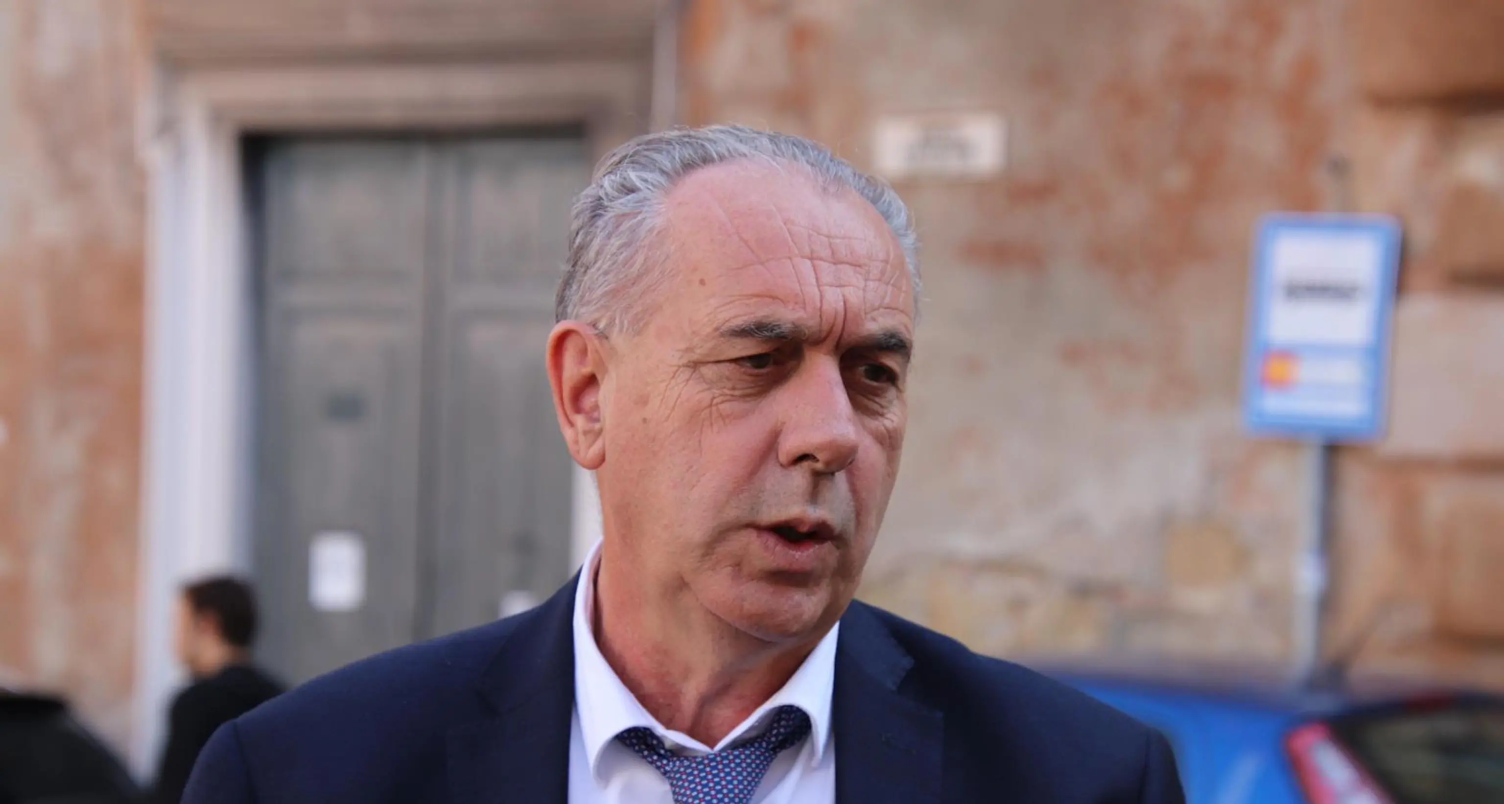 Ballottaggi: Legnini verso la vittoria a Chieti, è al 52,61%