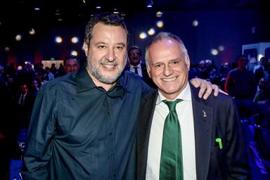 Al via ultimo giorno congresso Lega, oggi la sfida Salvini-Garavaglia e il voto