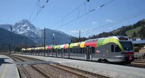 Divelto un cavo dell’alta tensione, interrotta fra Brunico e Valdaora la ferrovia della Pusteria