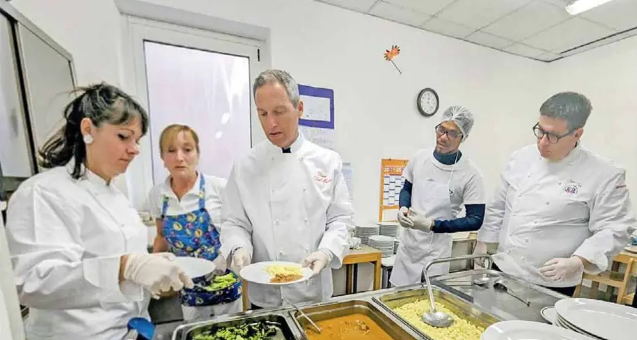 Mense scolastiche: debutta il piatto unico