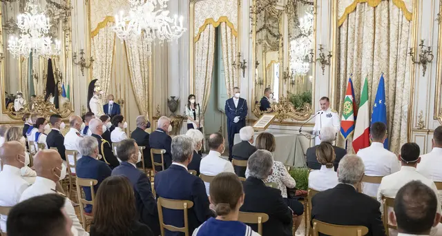 Marina militare: Mattarella, sicurezza coste è cruciale