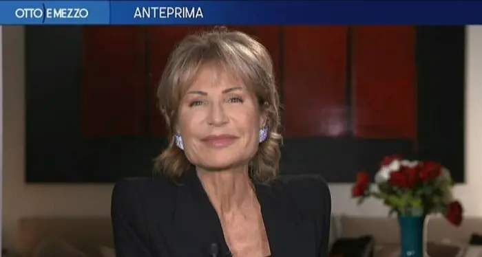 Lilli Gruber: «Sono ancora positiva: conduco da casa»